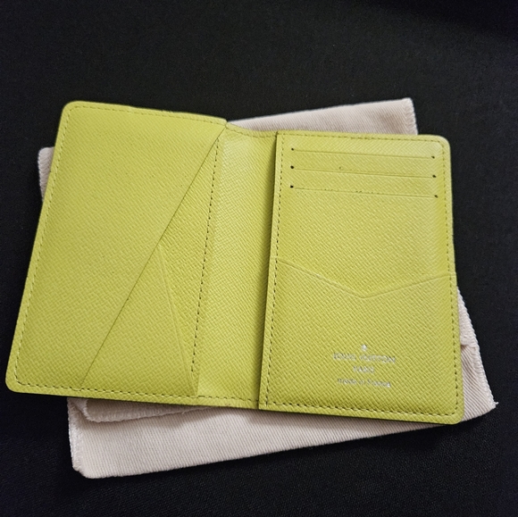 Louis Vuitton Taigarama Pocket Organizer NM Yellow - Picture 7 of 12
